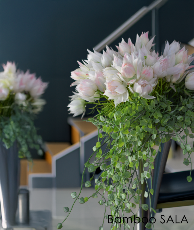 clinic,ロビー,医療,病院,アーティフィシャルフラワー,装花,スタイリッシュ,フラワーディスプレイ,バンブーサラ